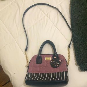 Purple Betsey Johnson cat purse in good condition.